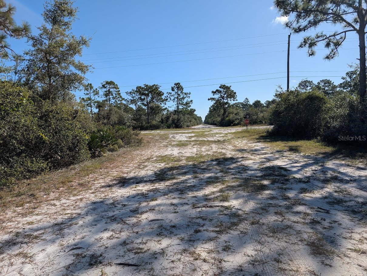 806 EL DORADO Dr INDIAN LAKE ESTATES, FL 33855