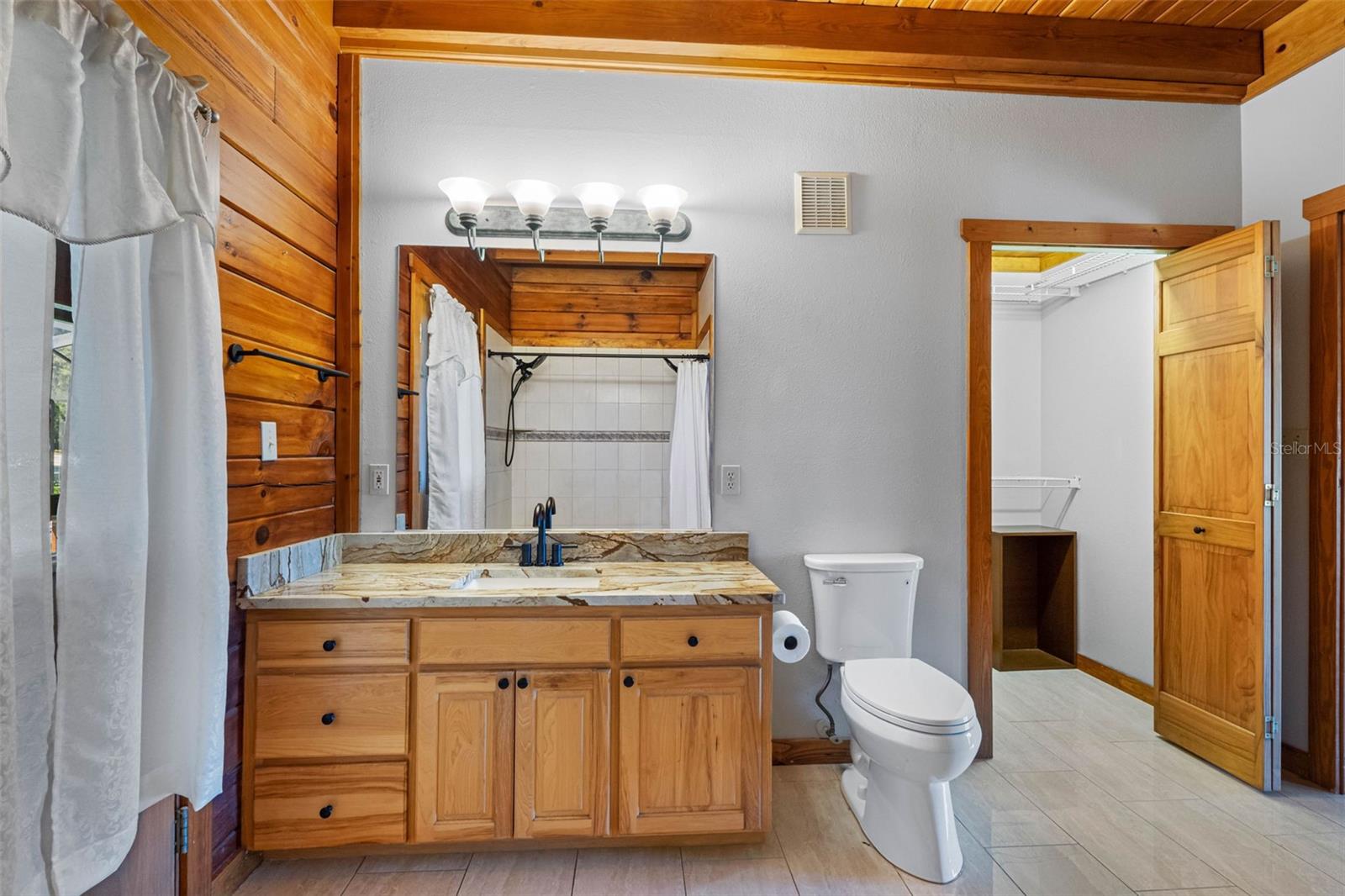 11401 THONOTOSASSA Rd THONOTOSASSA, FL 33592