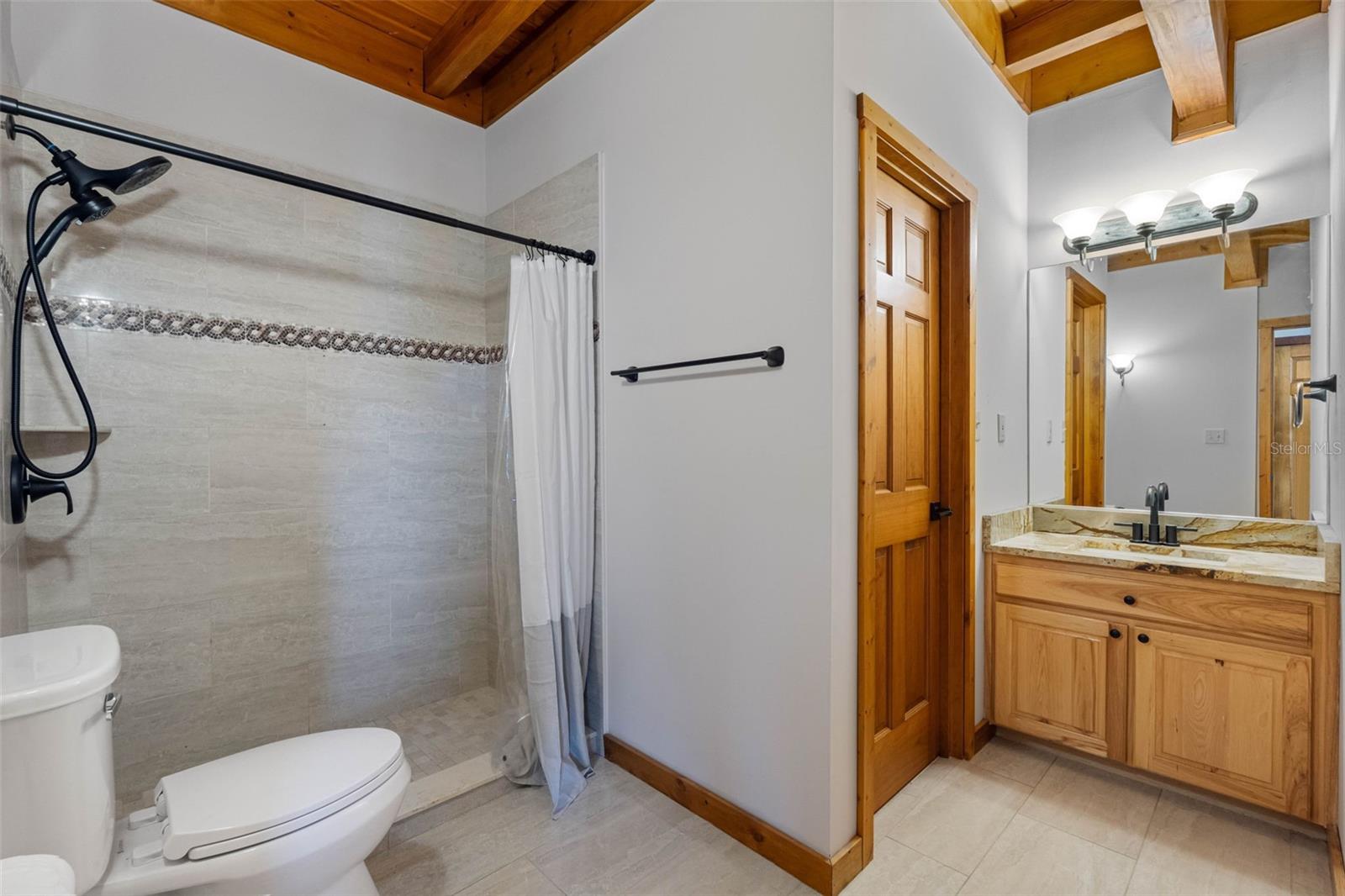 11401 THONOTOSASSA Rd THONOTOSASSA, FL 33592