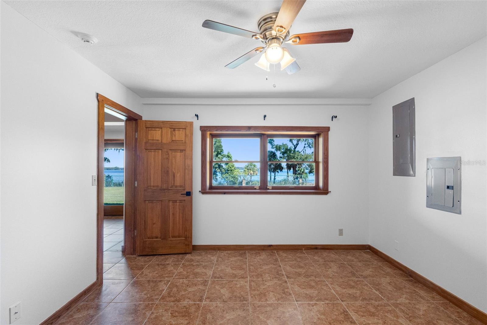 11401 THONOTOSASSA Rd THONOTOSASSA, FL 33592