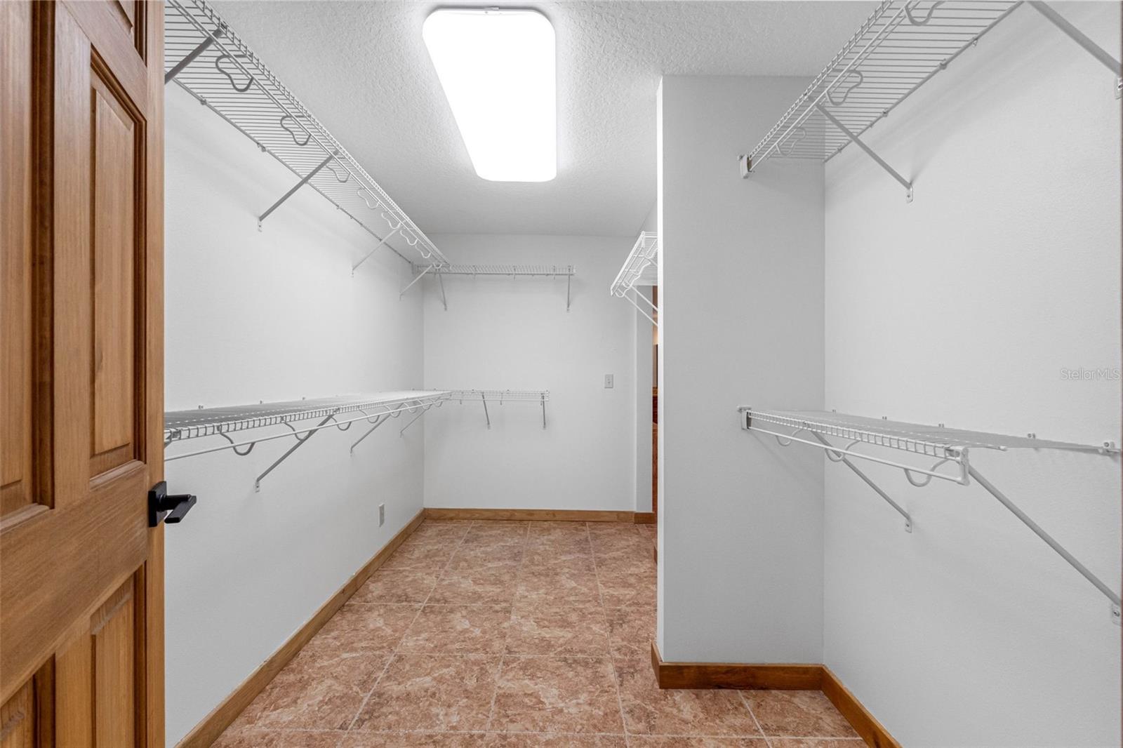 11401 THONOTOSASSA Rd THONOTOSASSA, FL 33592