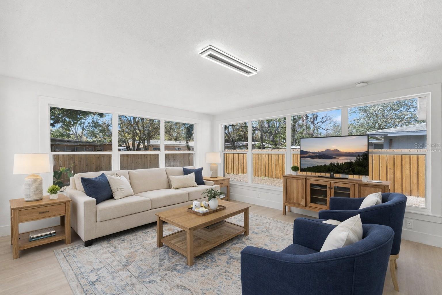 2221 Ter Dr CLEARWATER, FL 33765