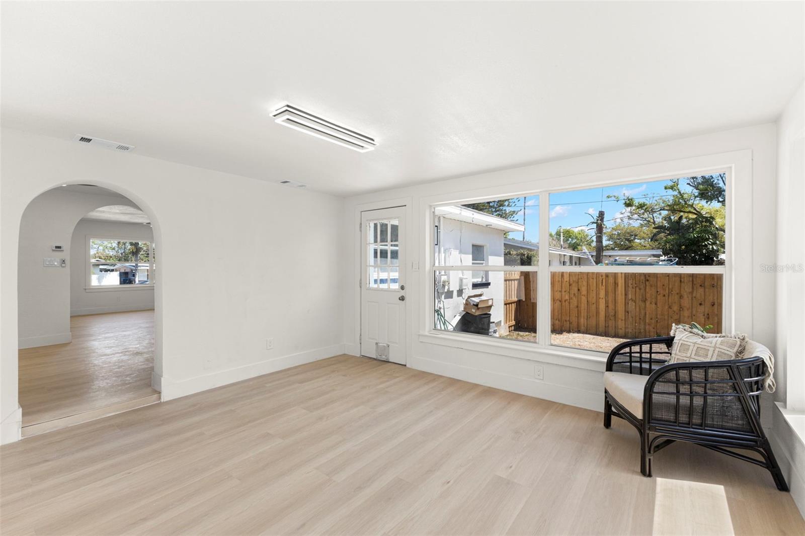 2221 Ter Dr CLEARWATER, FL 33765