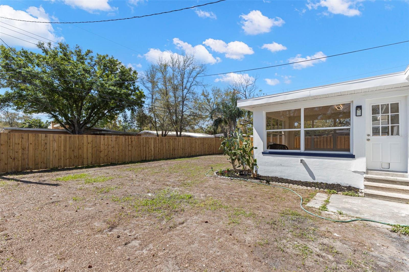 2221 Ter Dr CLEARWATER, FL 33765