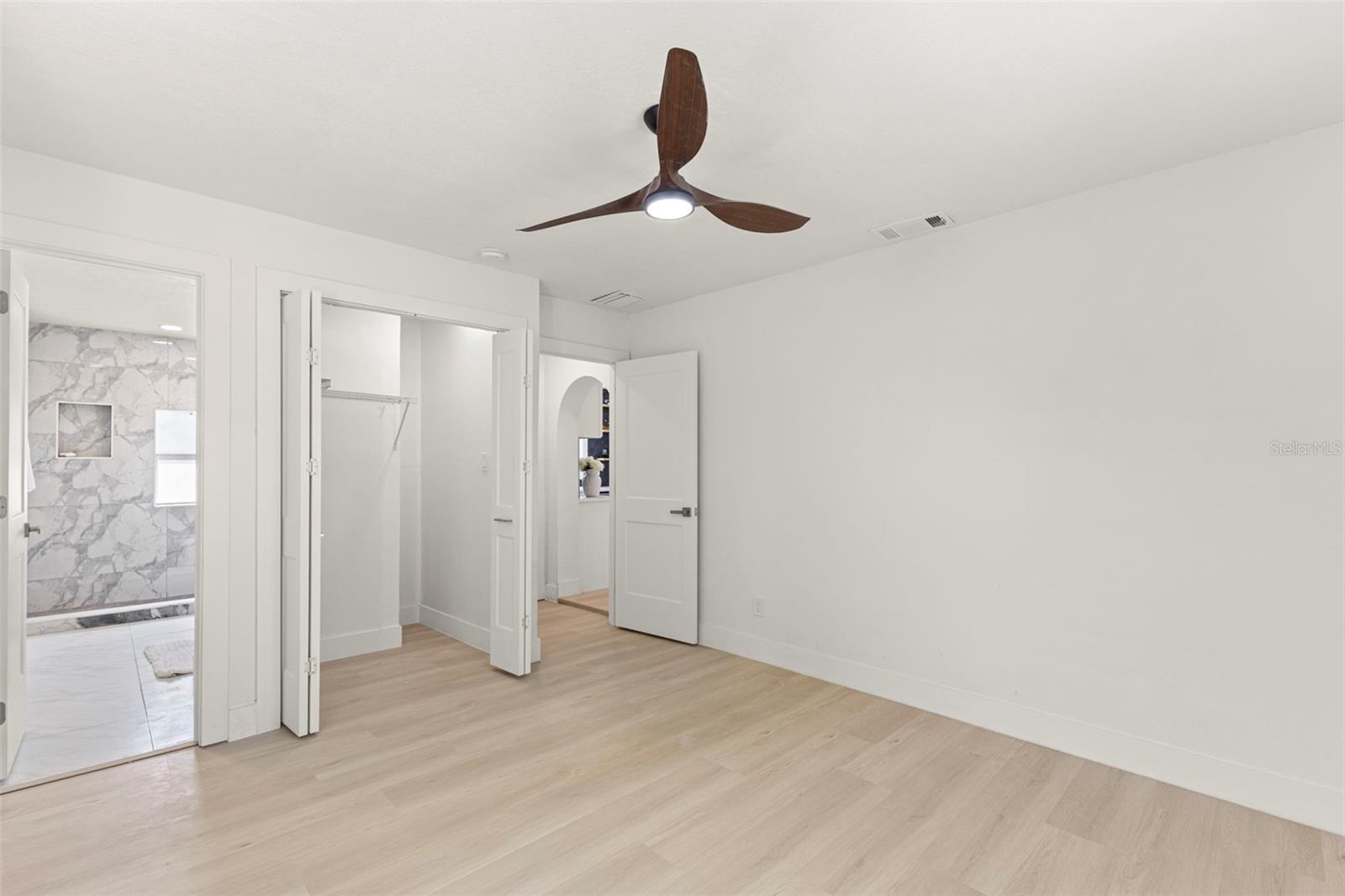 2221 Ter Dr CLEARWATER, FL 33765