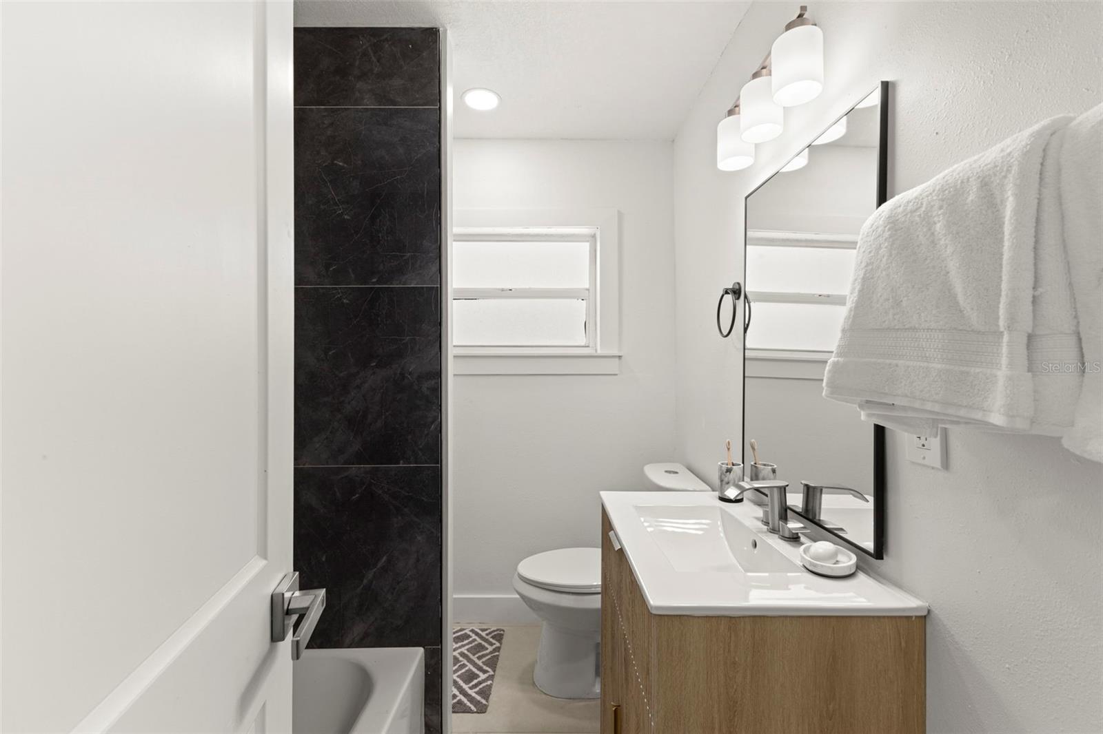 2221 Ter Dr CLEARWATER, FL 33765