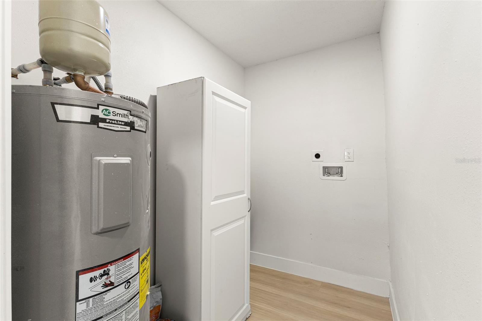 2221 Ter Dr CLEARWATER, FL 33765