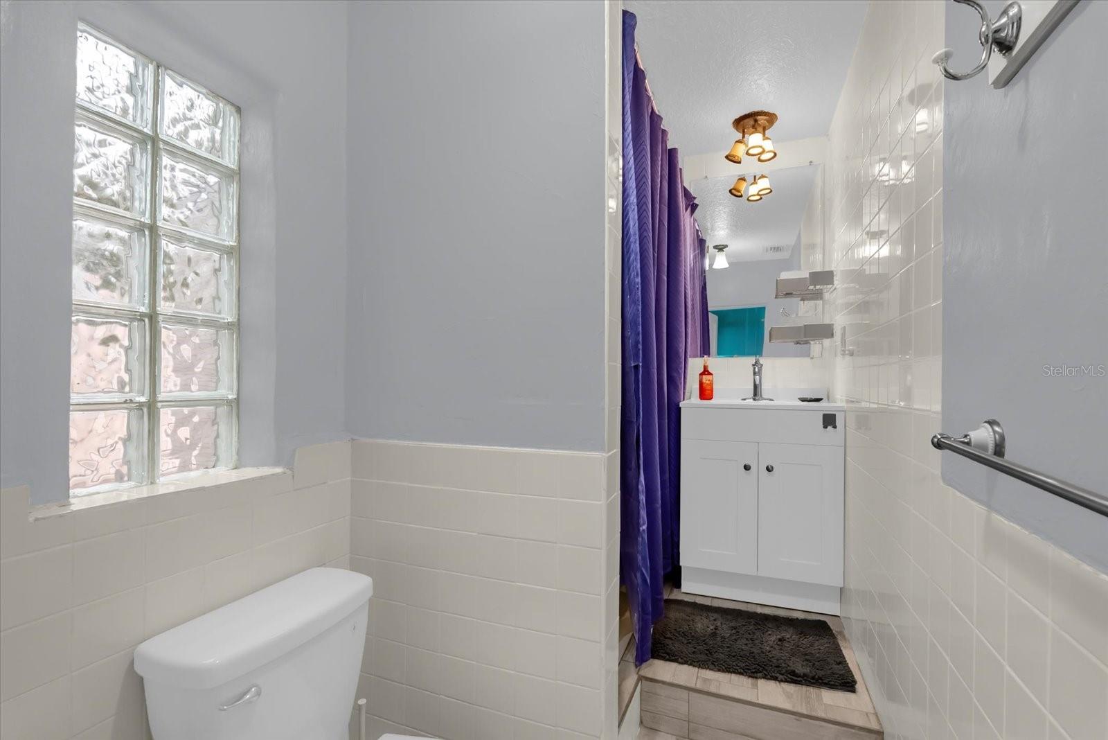 107 NE IVANHOE Blvd ORLANDO, FL 32804