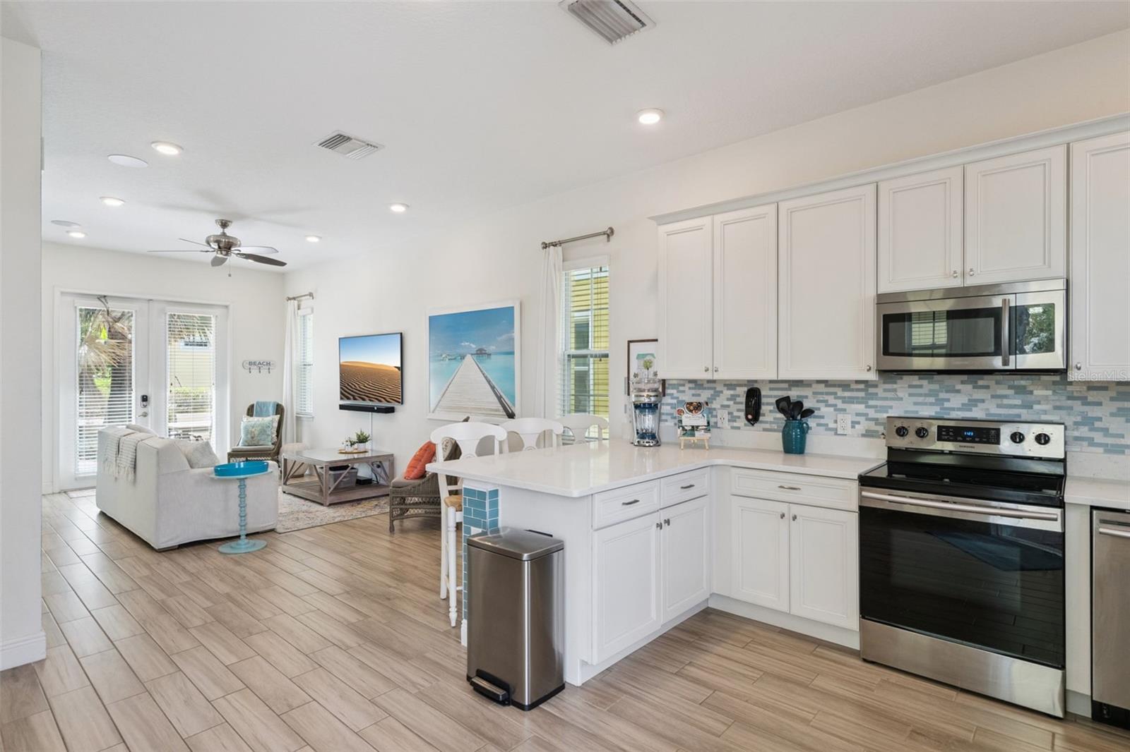 3009 SEA P Ln KISSIMMEE, FL 34747