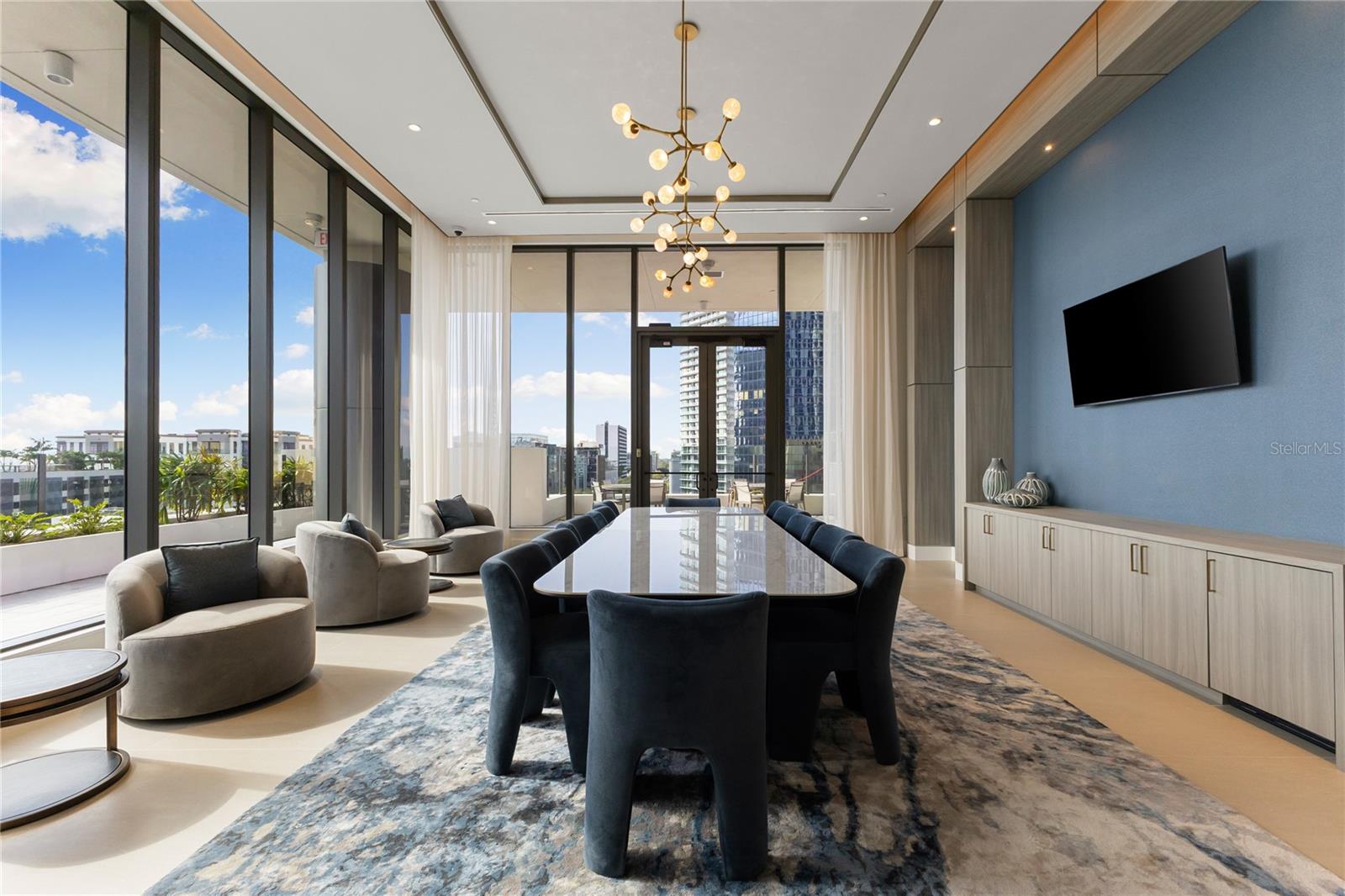 275 1ST Ave #1407 ST PETERSBURG, FL 33701