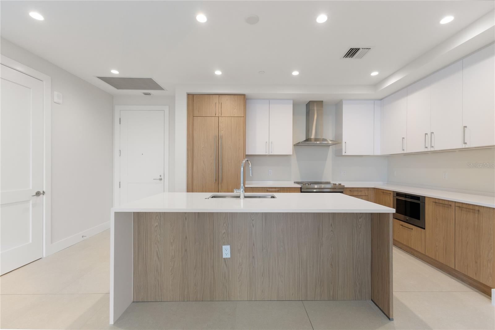 275 1ST Ave #1407 ST PETERSBURG, FL 33701