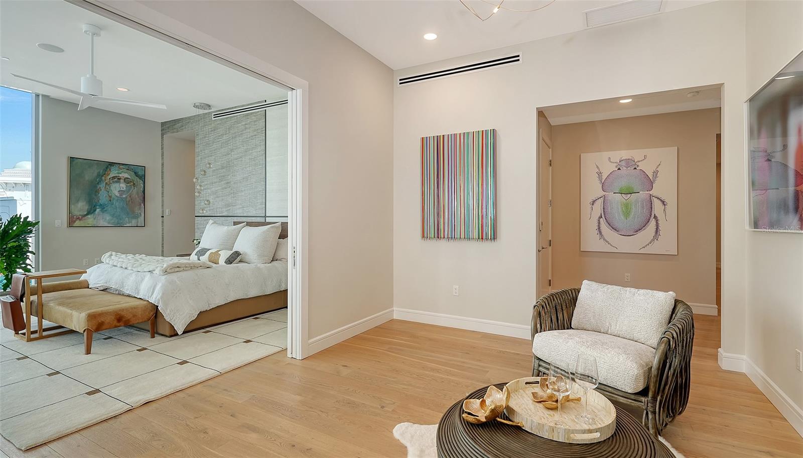 605 S GULFSTREAM Ave #12 SARASOTA, FL 34236