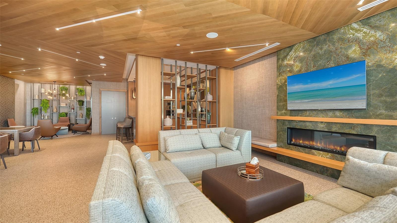 605 S GULFSTREAM Ave #12 SARASOTA, FL 34236