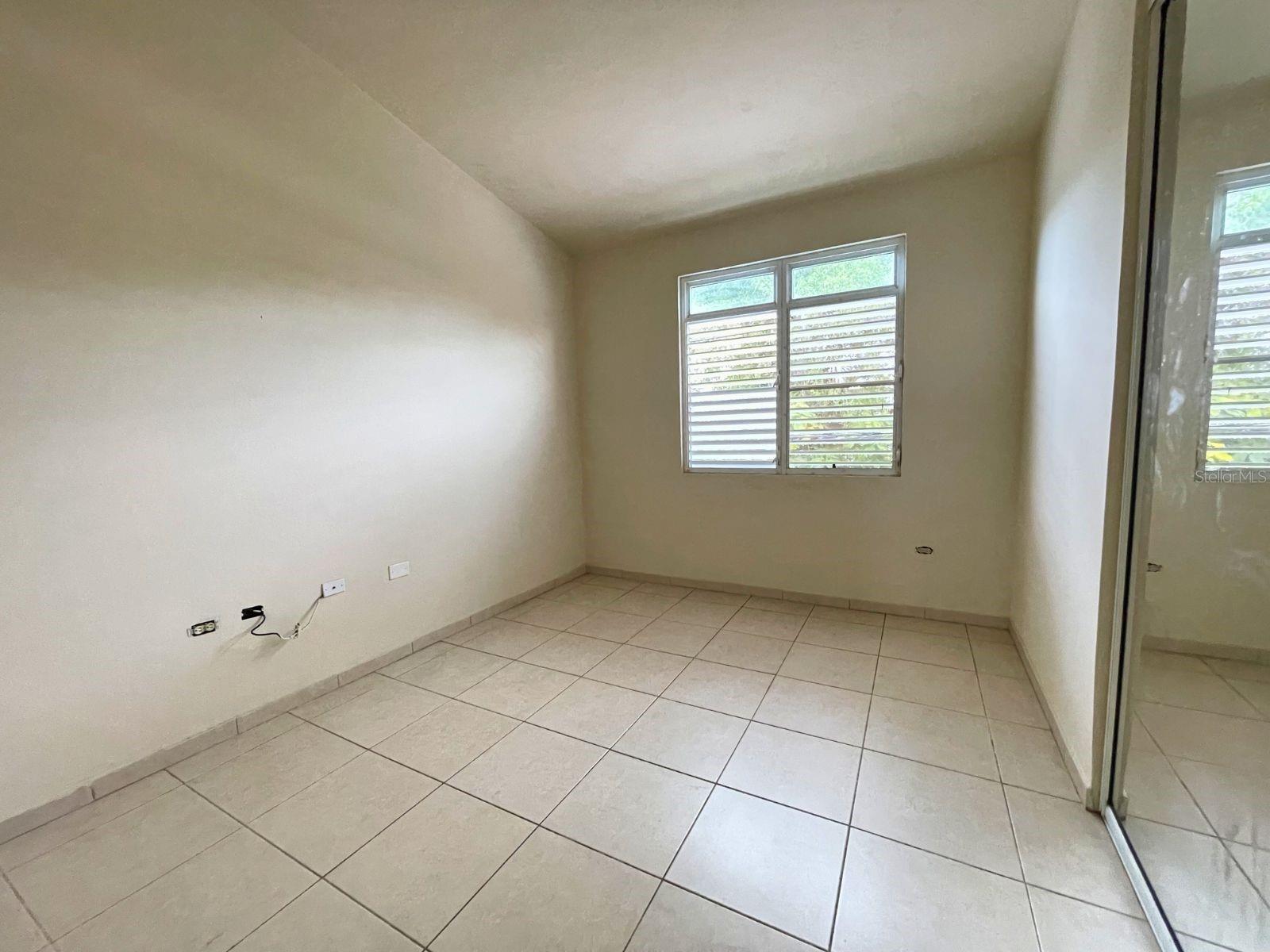 2ND FL SECTOR LA ROCA CALLE ORCA #124 FAJARDO, PR 00738