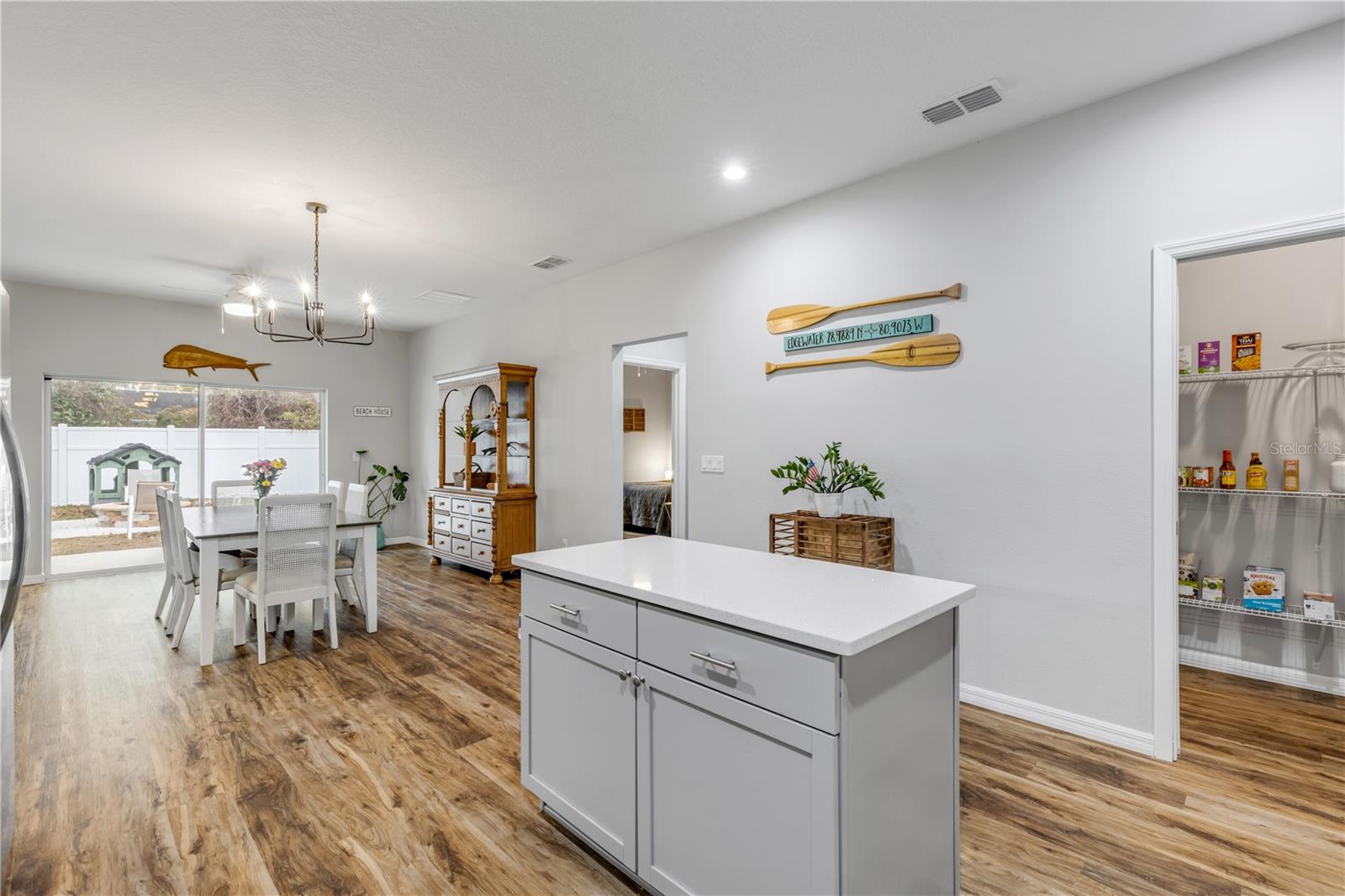 3330 WILLOW OAK Dr EDGEWATER, FL 32141