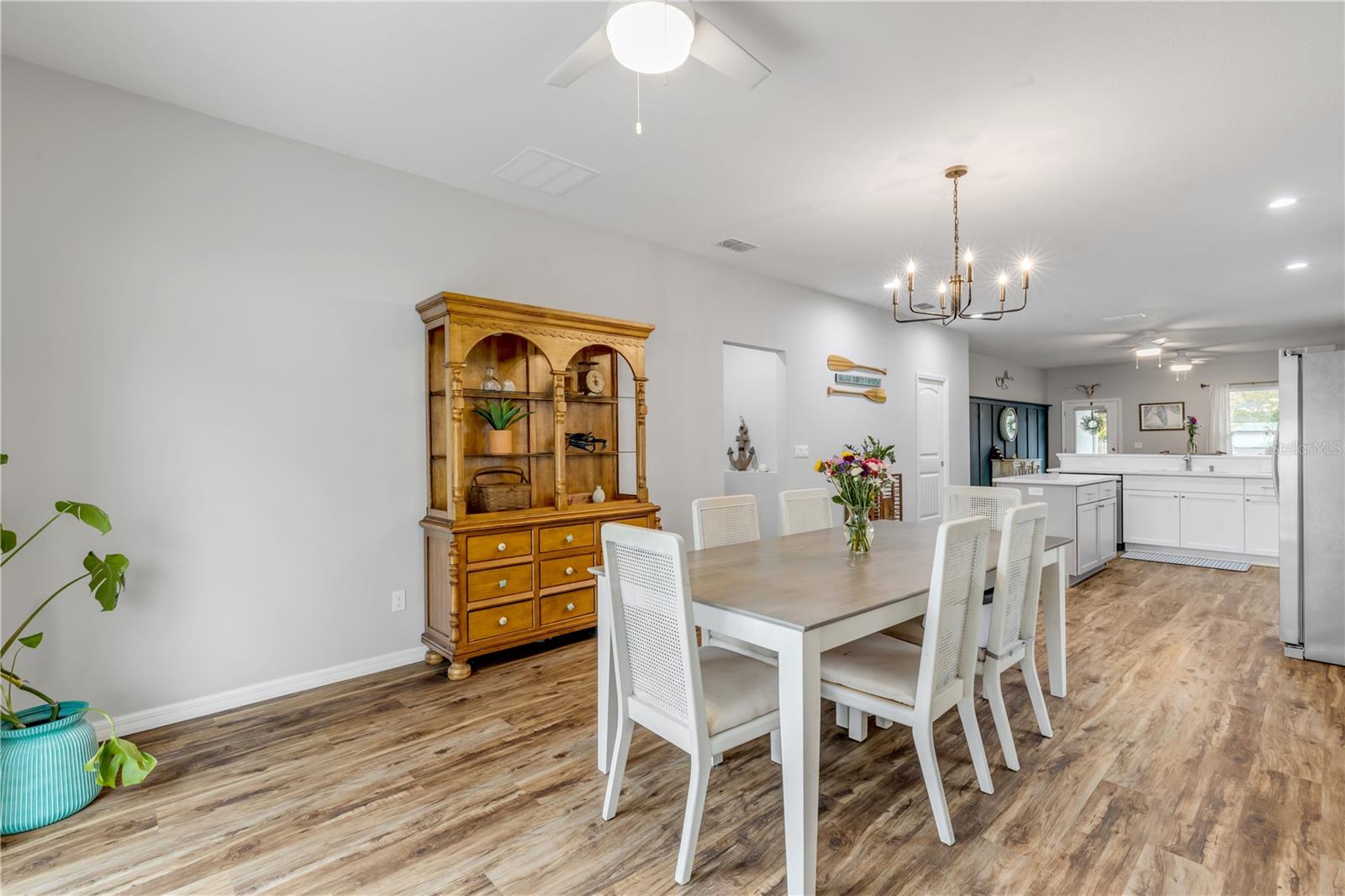 3330 WILLOW OAK Dr EDGEWATER, FL 32141