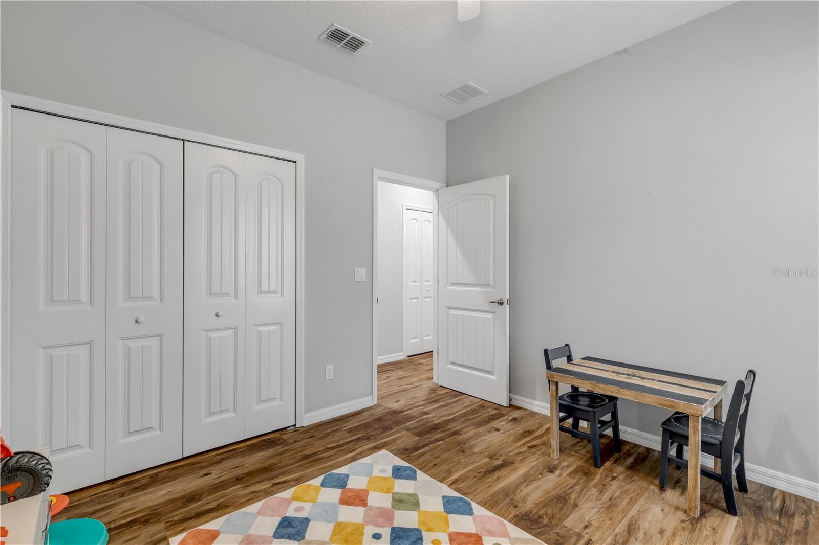 3330 WILLOW OAK Dr EDGEWATER, FL 32141