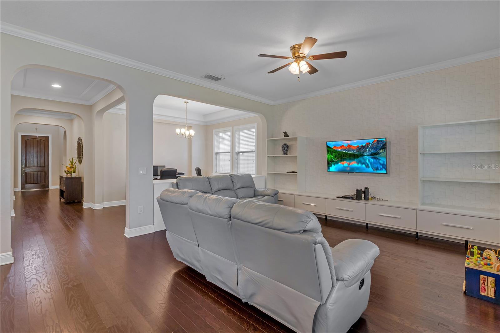 14246 CREEKBED Cir WINTER GARDEN, FL 34787