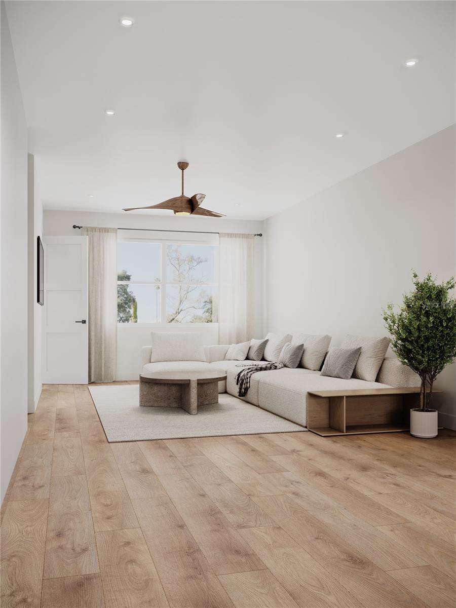 377 13TH St N ST PETERSBURG, FL 33705