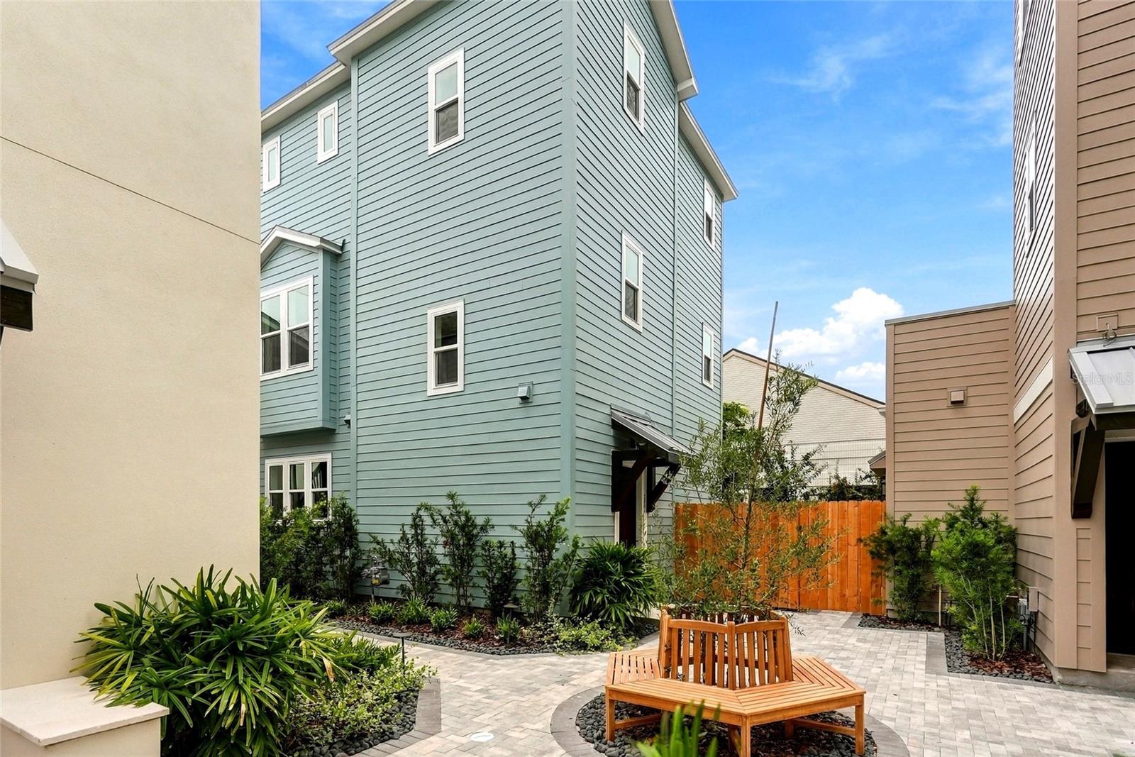 2544 1ST Ave ST PETERSBURG, FL 33713