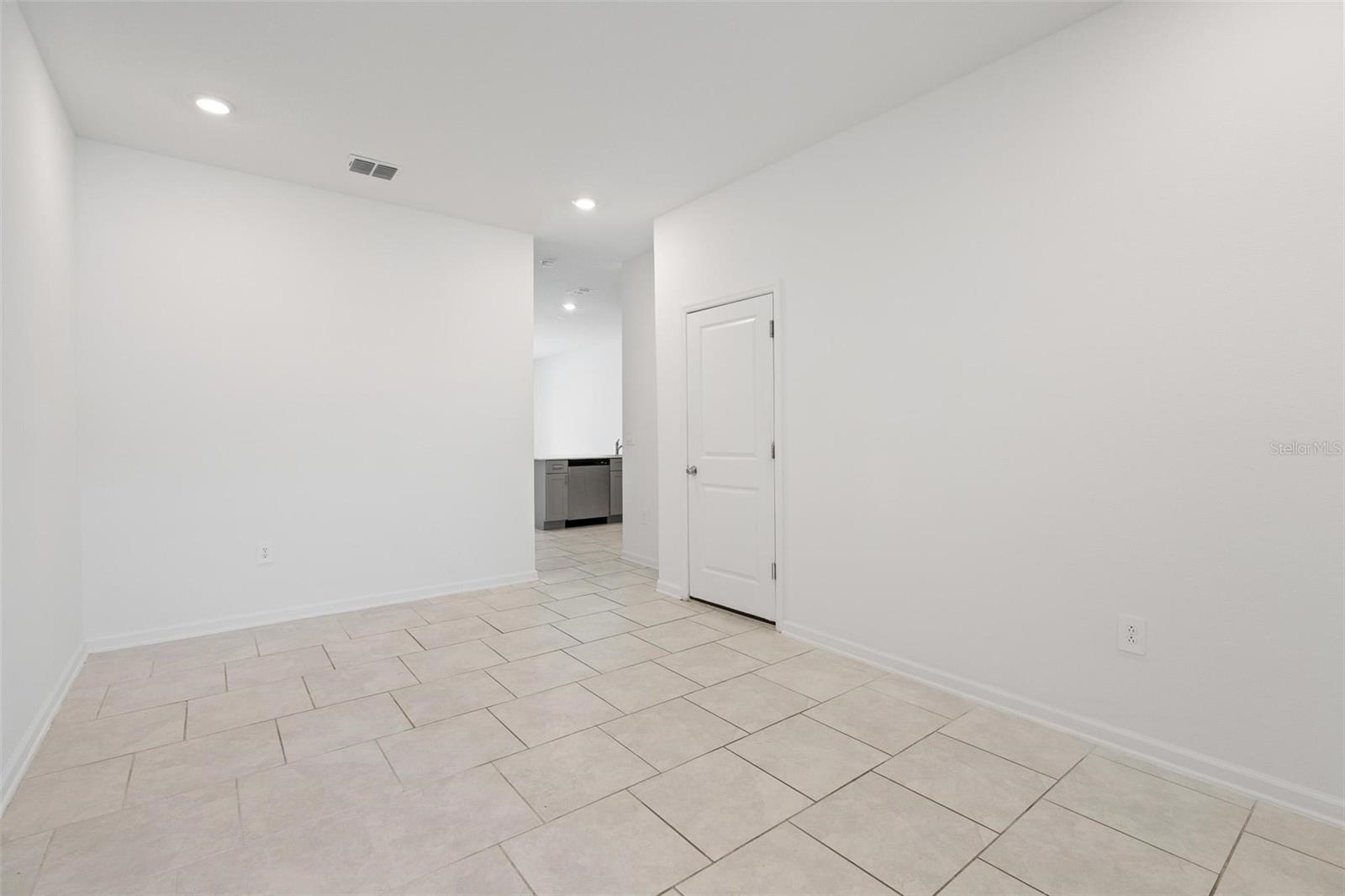 7693 STONE Crk Trl KISSIMMEE, FL 34747