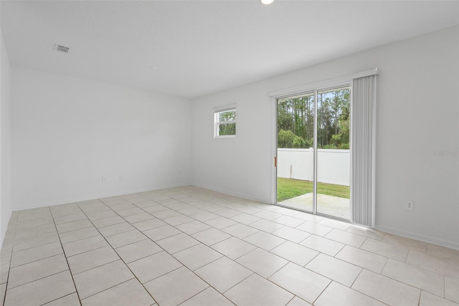 7693 STONE Crk Trl KISSIMMEE, FL 34747