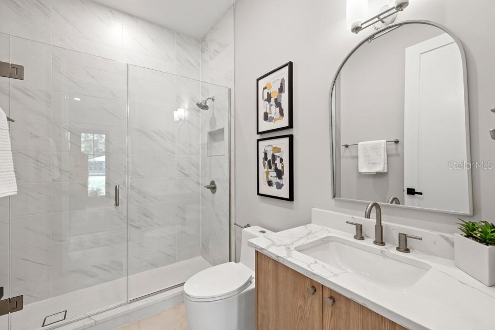 1217 CLOVERLAWN Ave ORLANDO, FL 32806