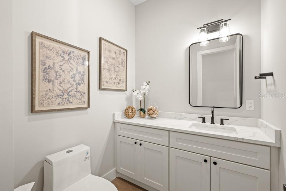 1217 CLOVERLAWN Ave ORLANDO, FL 32806