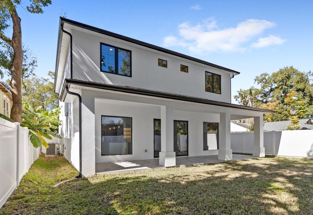 1217 CLOVERLAWN Ave ORLANDO, FL 32806