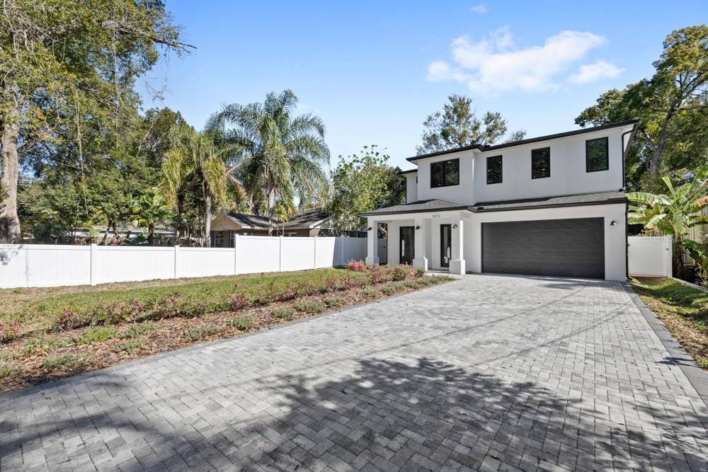 1217 CLOVERLAWN Ave ORLANDO, FL 32806