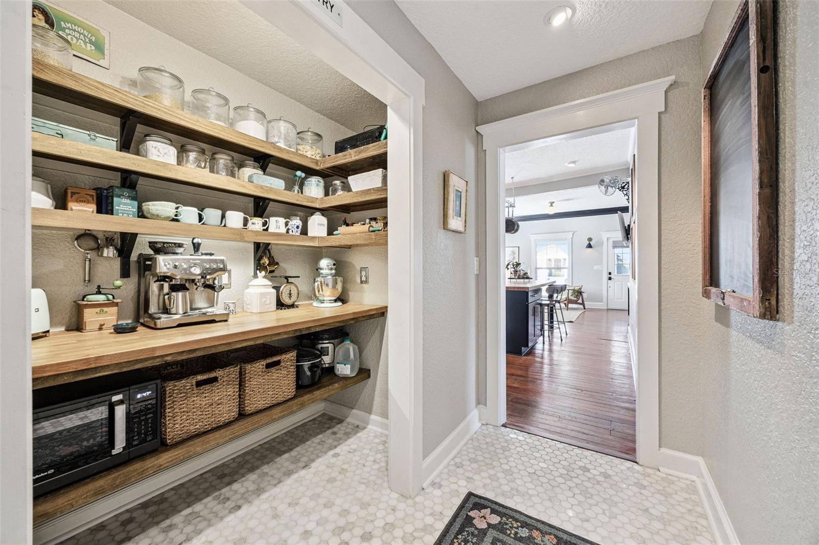 913 LA SALLE Ave ORLANDO, FL 32803