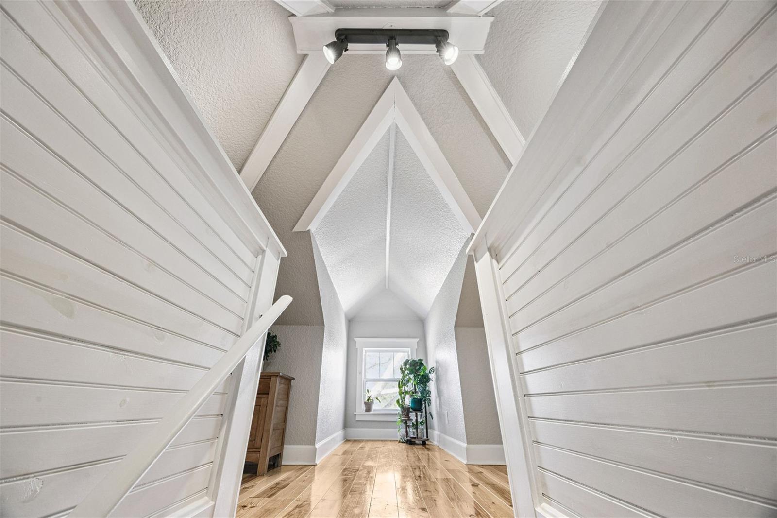 913 LA SALLE Ave ORLANDO, FL 32803