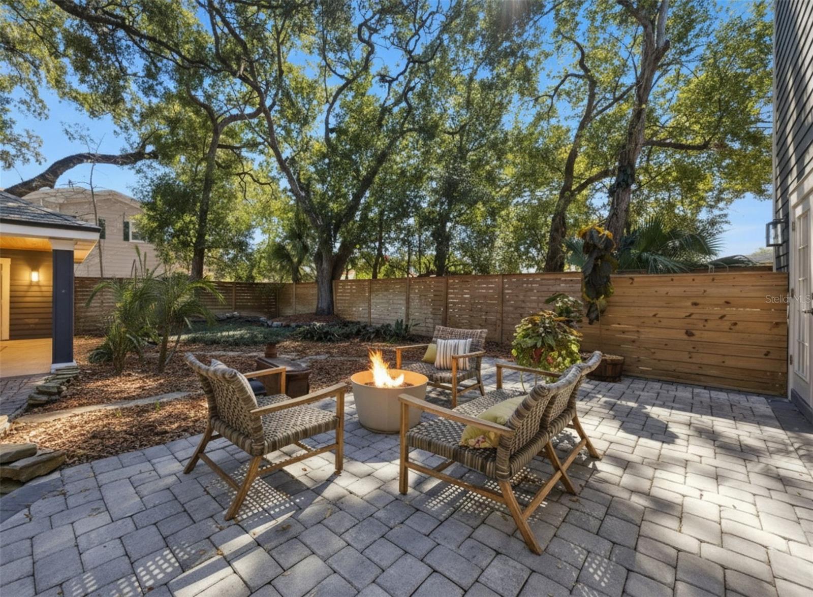 913 LA SALLE Ave ORLANDO, FL 32803