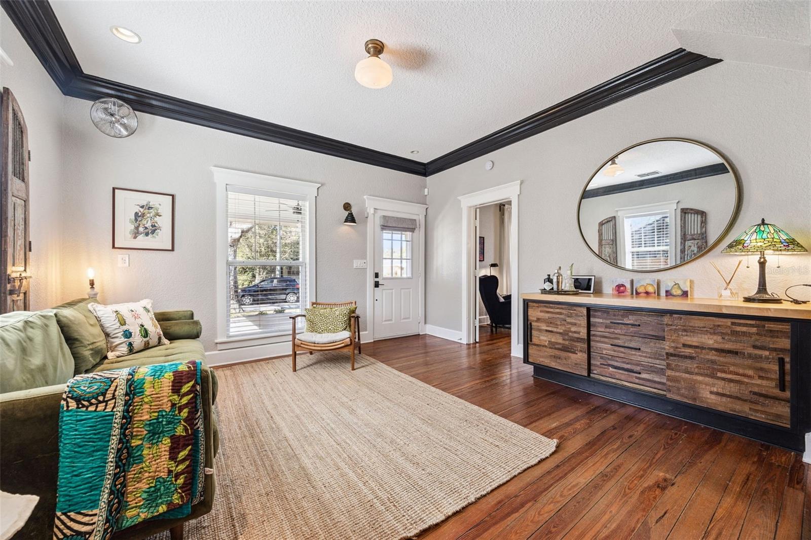 913 LA SALLE Ave ORLANDO, FL 32803