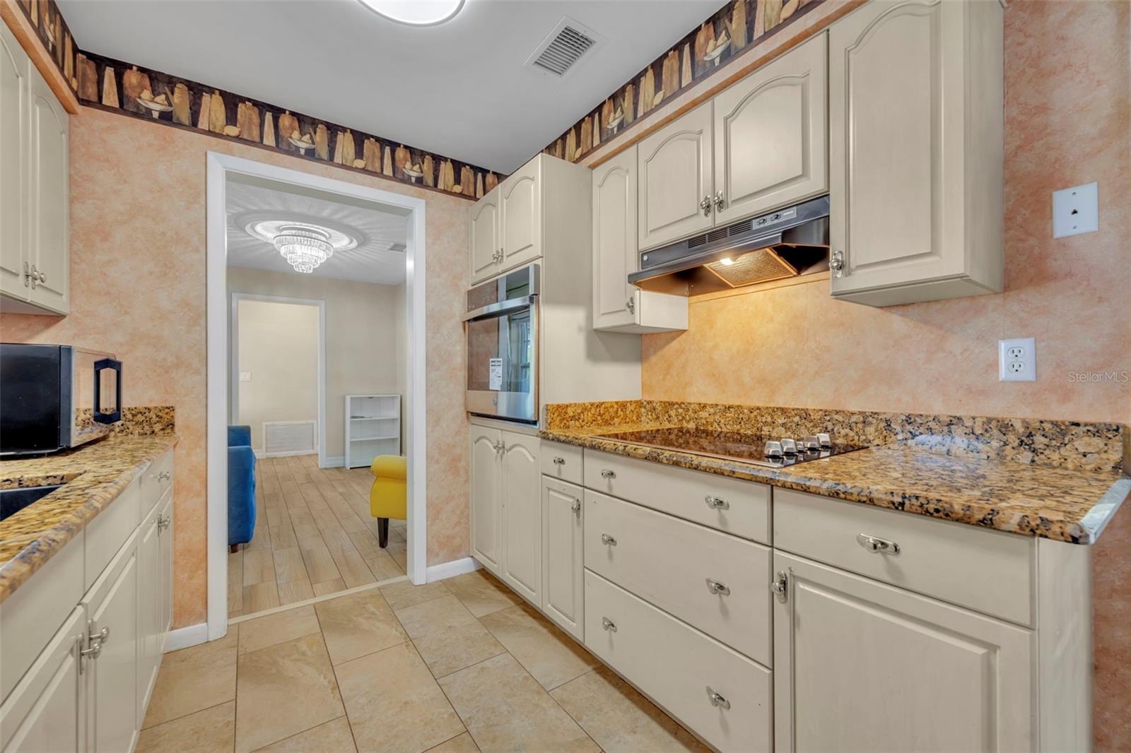 4402 BLONIGEN Ave ORLANDO, FL 32812