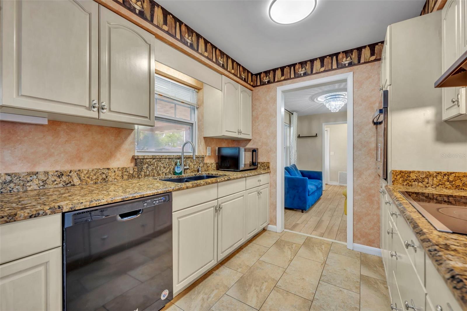 4402 BLONIGEN Ave ORLANDO, FL 32812