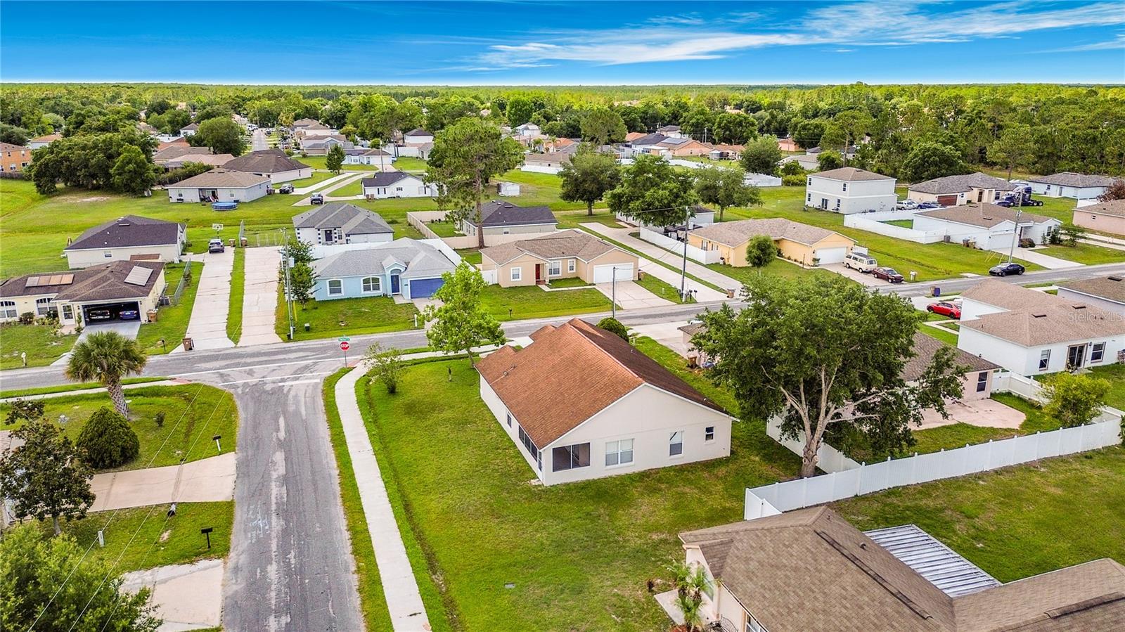 1036 DUDLEY Dr KISSIMMEE, FL 34758