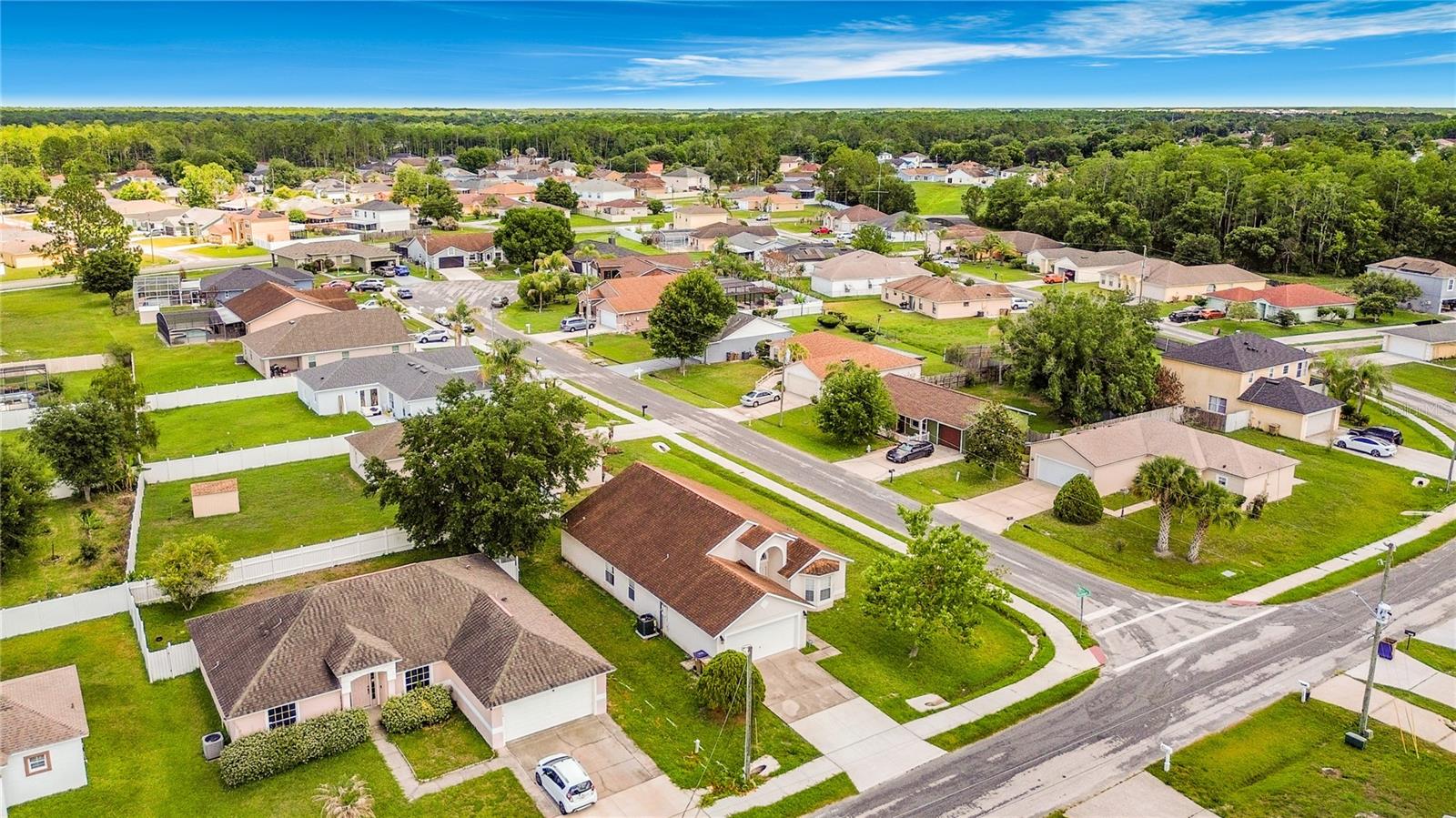 1036 DUDLEY Dr KISSIMMEE, FL 34758