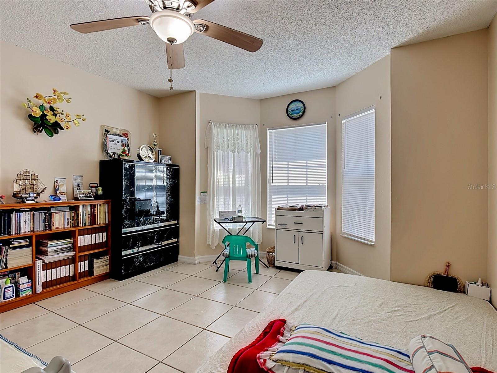 1036 DUDLEY Dr KISSIMMEE, FL 34758