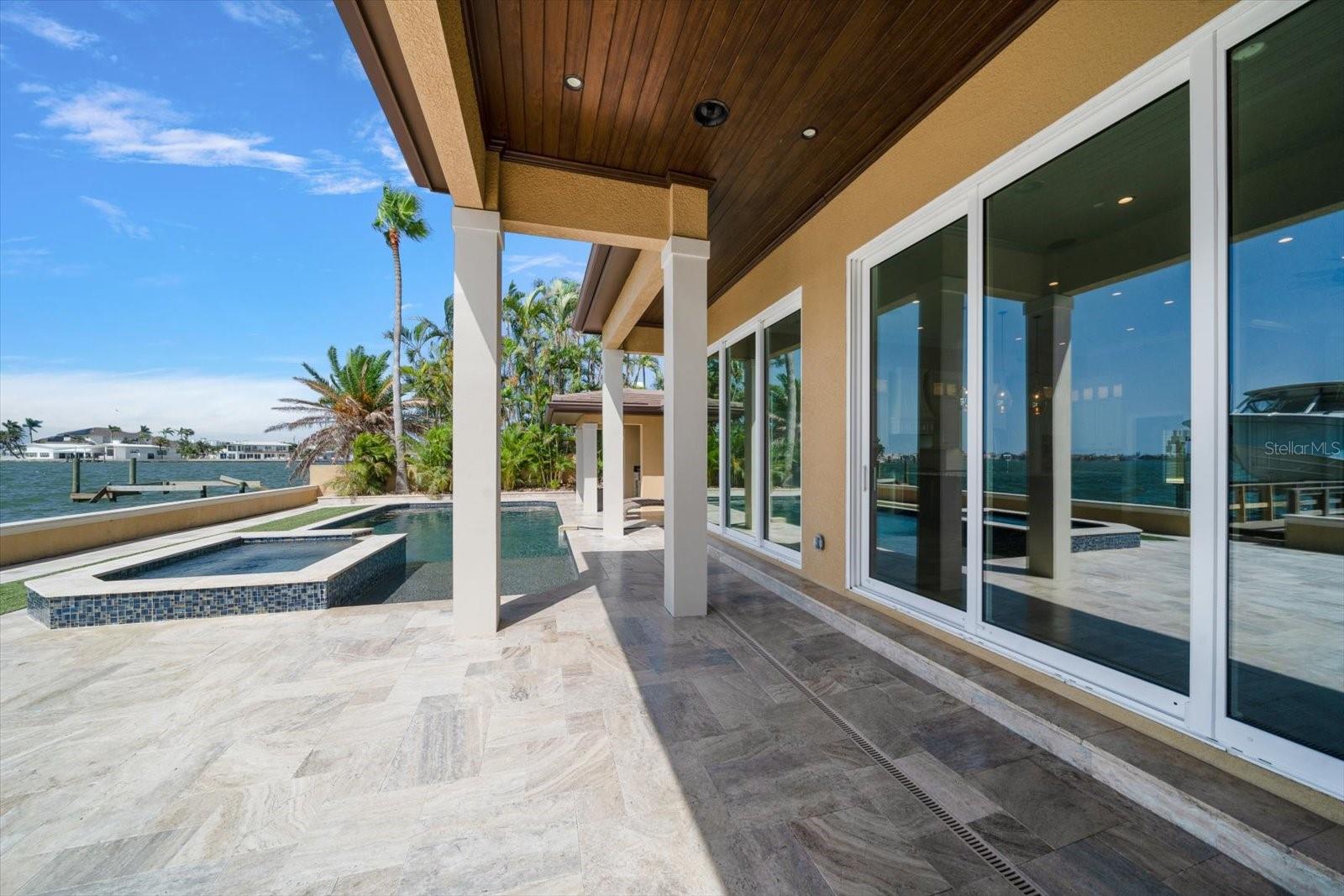 422 55TH Ave ST PETE BEACH, FL 33706