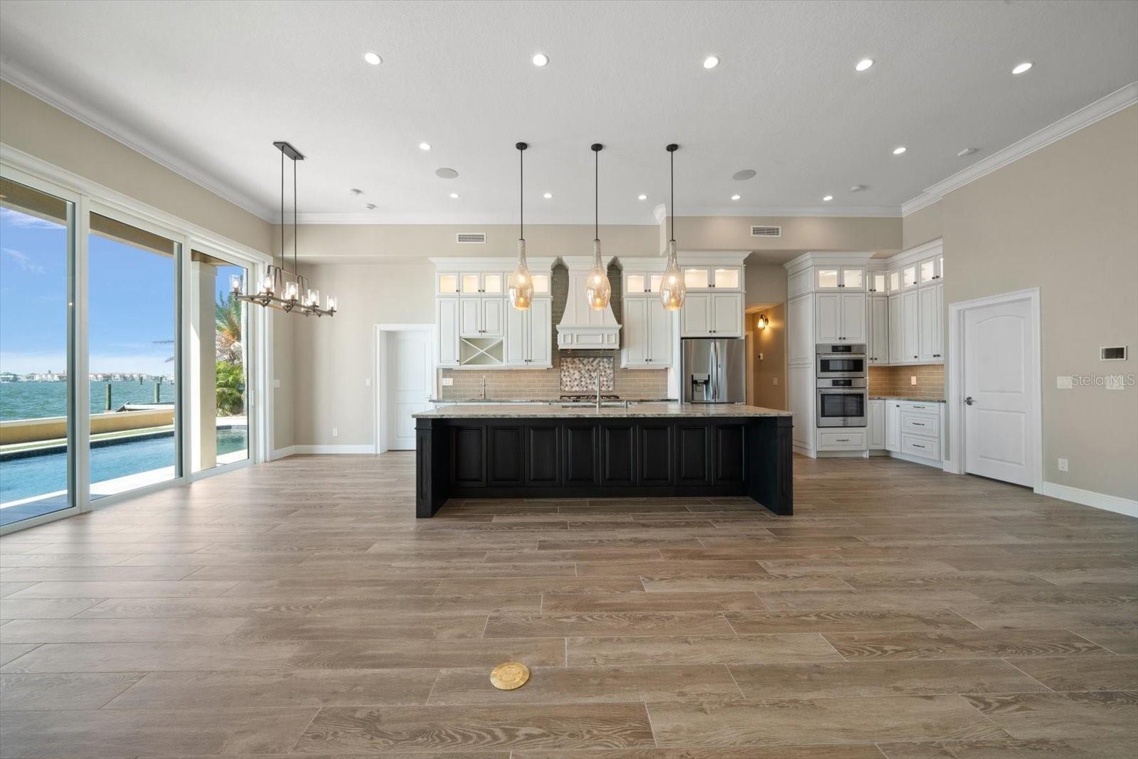 422 55TH Ave ST PETE BEACH, FL 33706