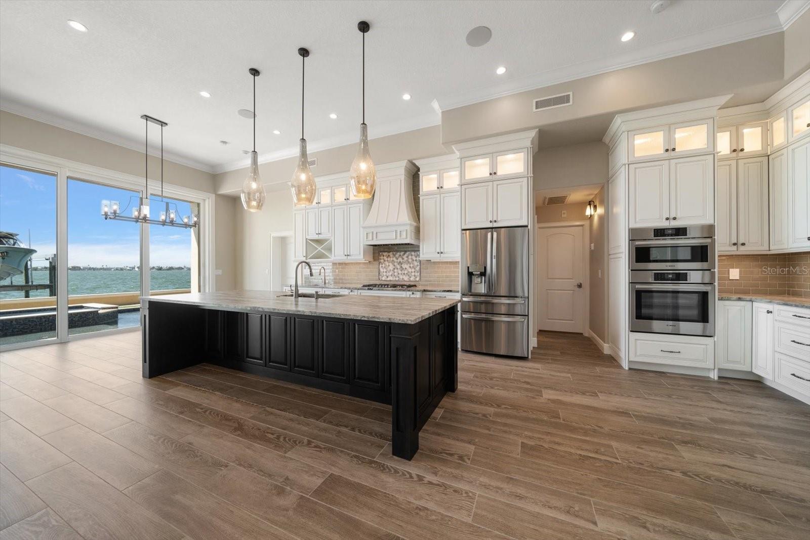 422 55TH Ave ST PETE BEACH, FL 33706