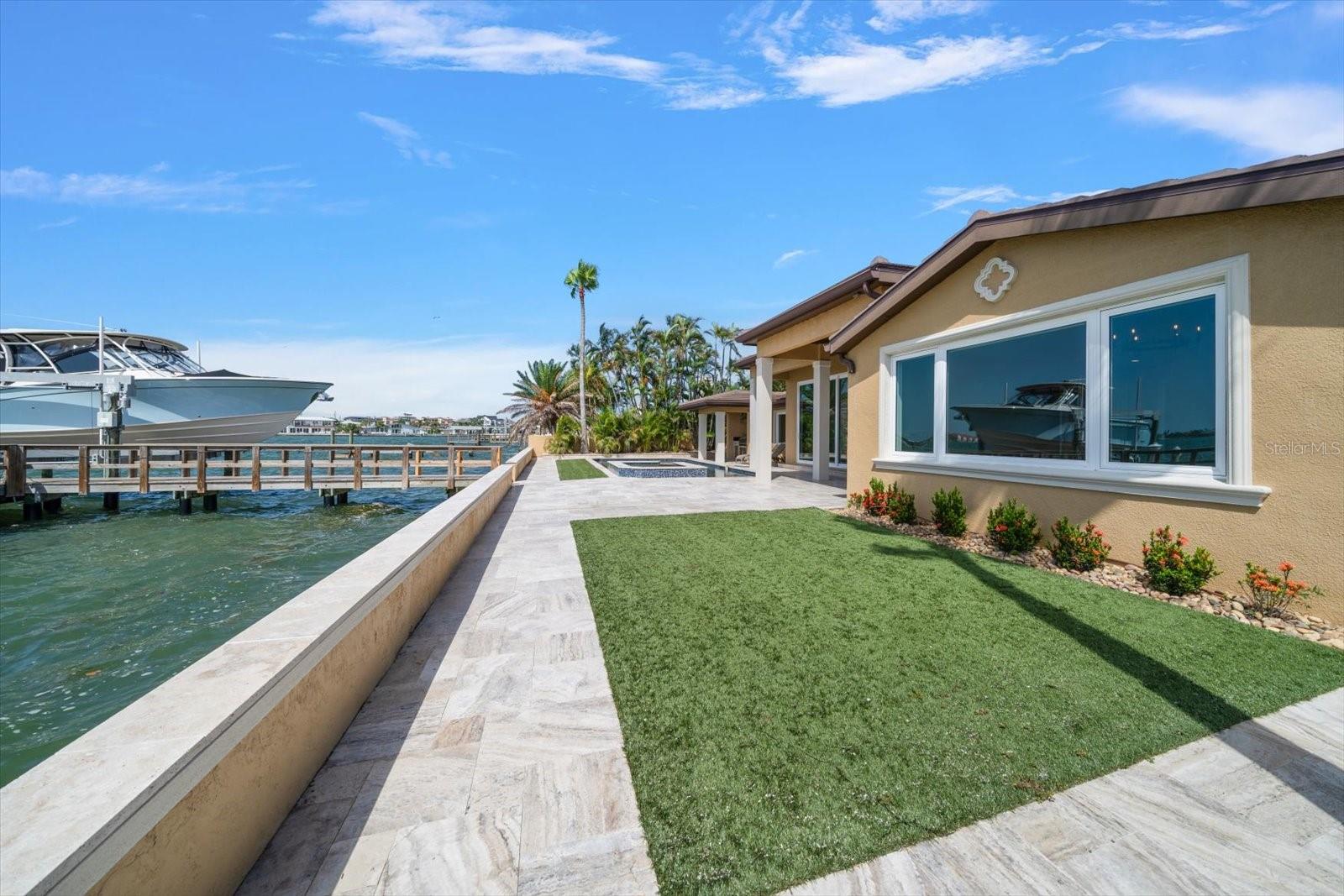 422 55TH Ave ST PETE BEACH, FL 33706