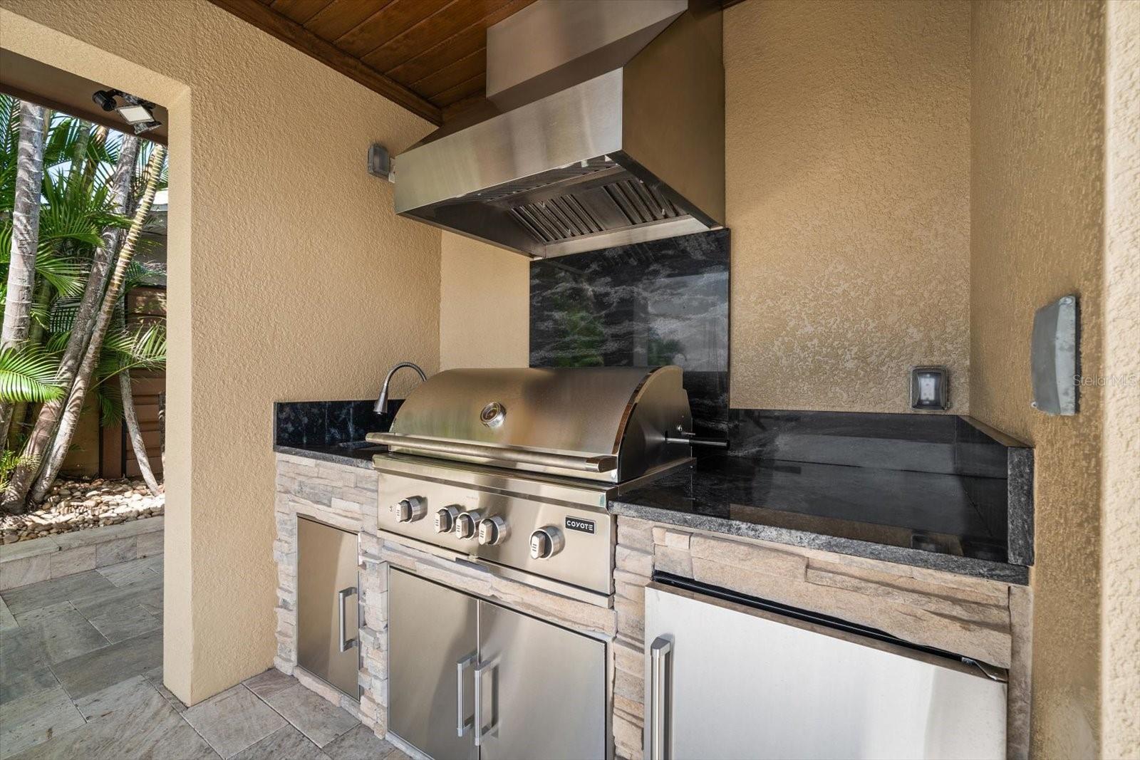 422 55TH Ave ST PETE BEACH, FL 33706