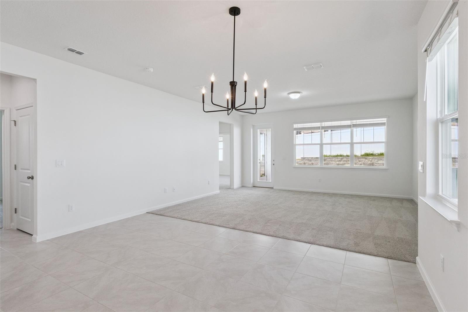 3704 WATERCLIFF Cir GRAND ISLAND, FL 32735