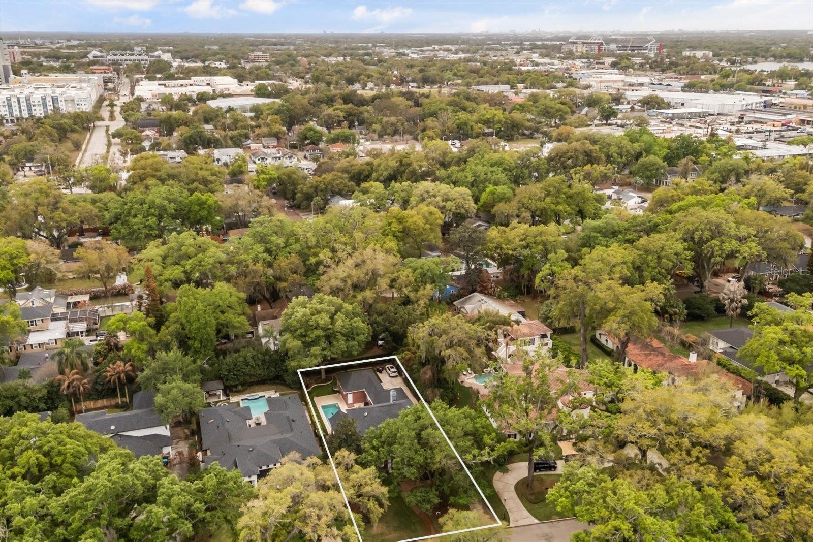 722 ALBA Dr ORLANDO, FL 32804