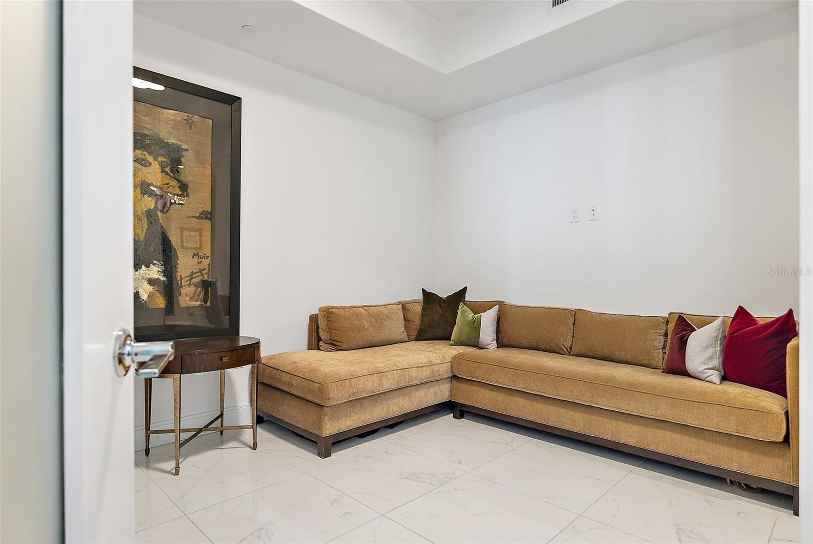 100 1ST Ave #2703 ST PETERSBURG, FL 33701