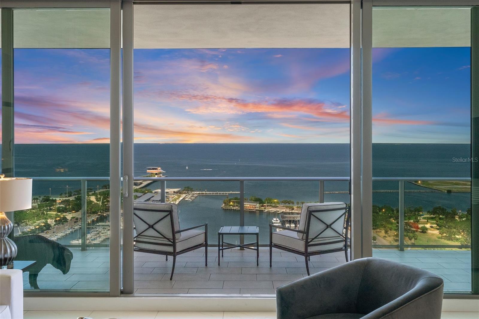 100 1ST Ave #2703 ST PETERSBURG, FL 33701