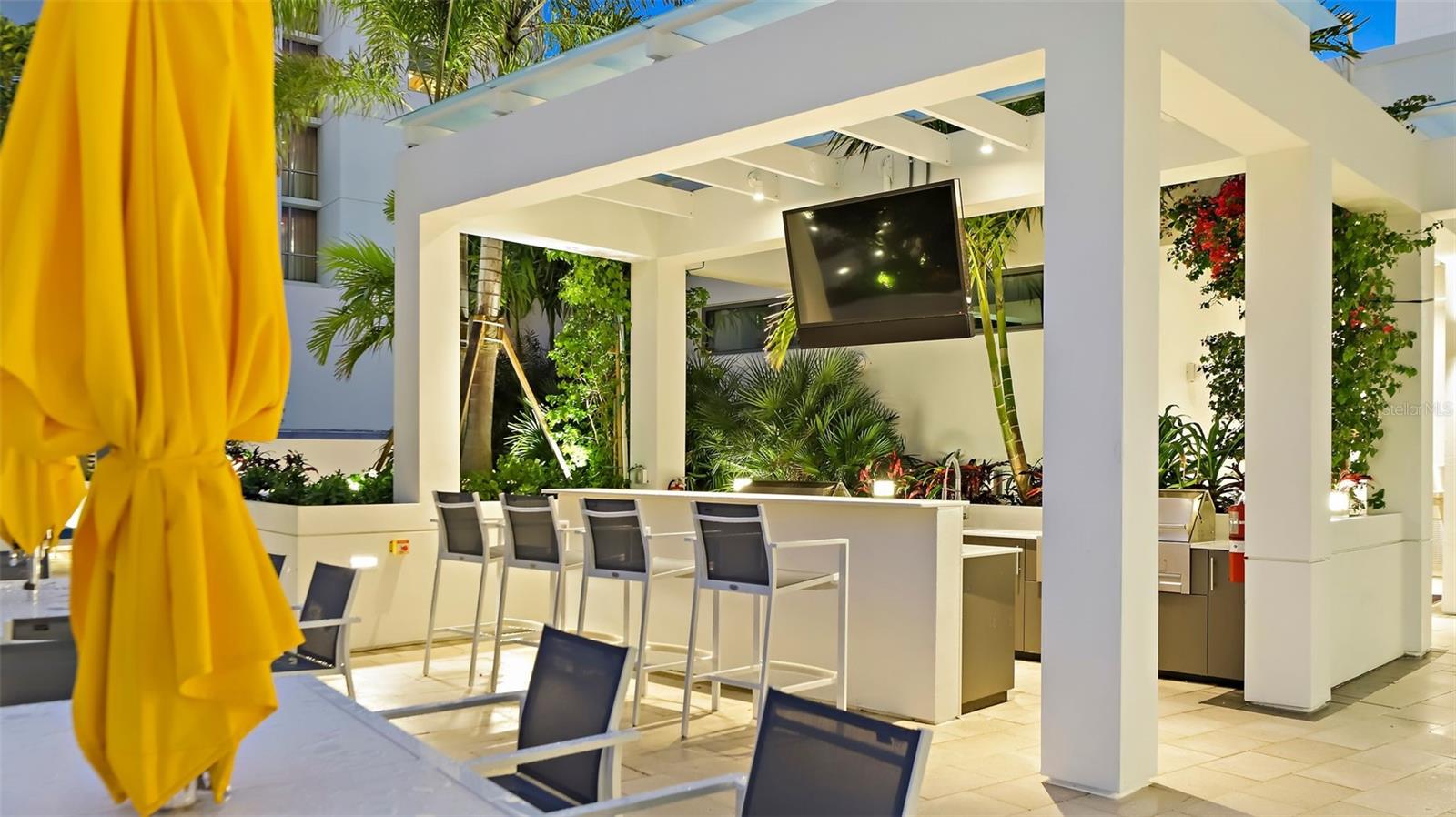 100 1ST Ave #2703 ST PETERSBURG, FL 33701