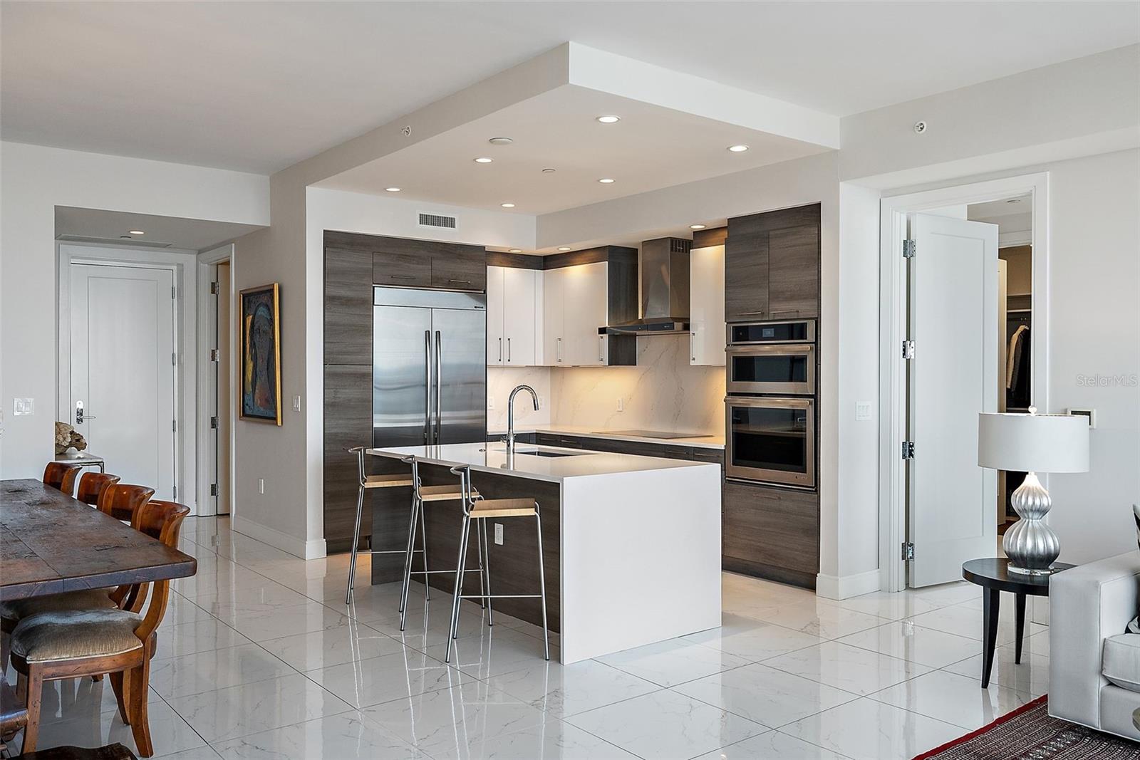 100 1ST Ave #2703 ST PETERSBURG, FL 33701